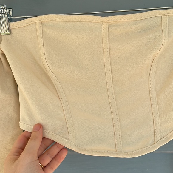 Rebellious Corset Off the Shoulder Crop Top - Picture 2 of 5